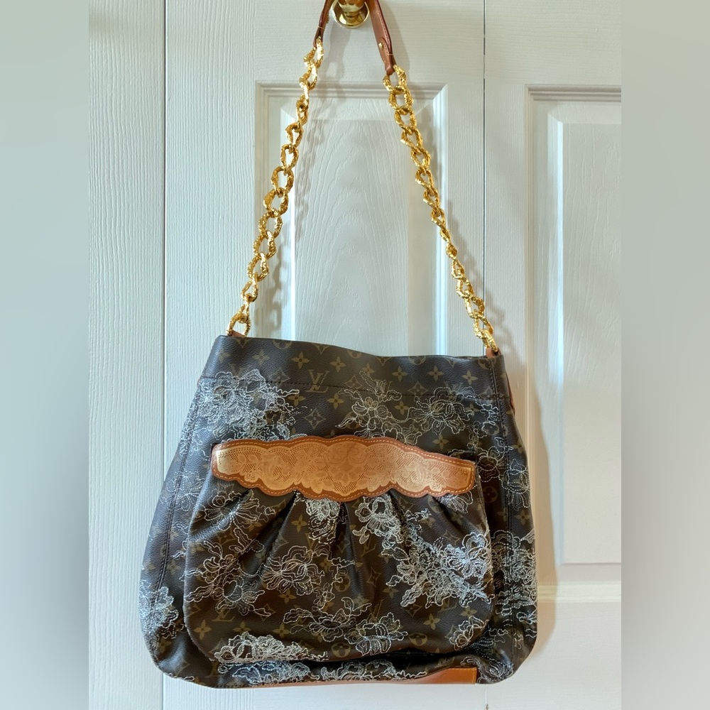 Guaranteed authentic Louis Vuitton bag. Very rare. Hand stitched in France.